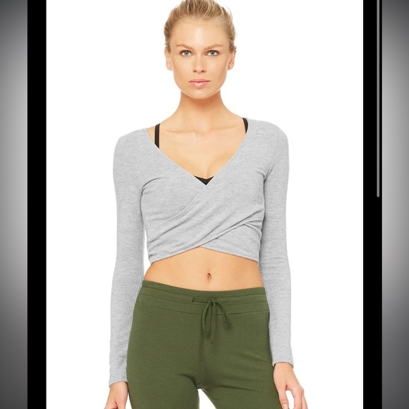 Alo Yoga Amelia Luxe Longsleeve - Picture 2 of 4